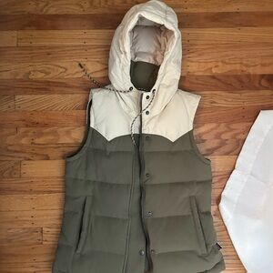Patagonia Women’s Bivy Hooded Down Vest